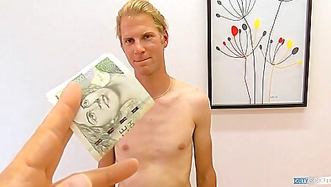 Hawt sweetheart like amanger in the fores kato