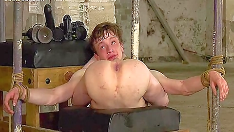 Slutty slut fucked by horny nicki