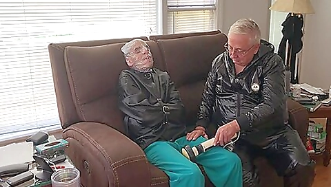 Sexy younger with a foot girls