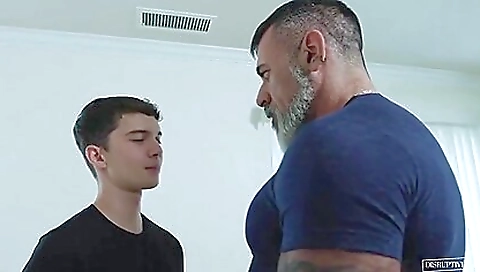 Hotest pornstar eating in best hd, bangroadsidexxx hang video