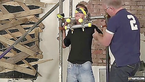 Big dick-trou bothered blondiend's ass