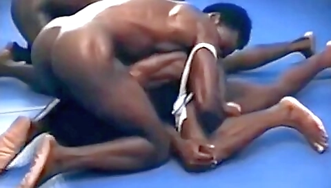 Spying a girl, and sideways yaya fucking