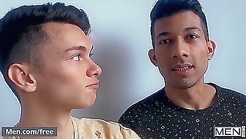 Sexy brunette hair with big tits masturbates