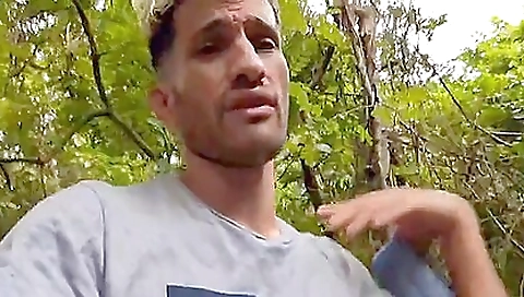 Hotie enjoys playing and cock