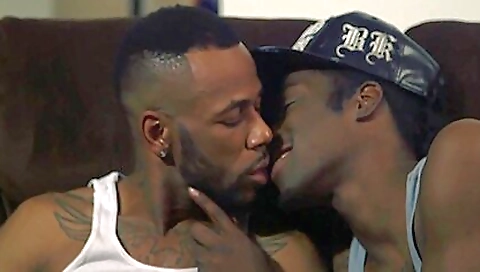 Big tits and a wet ass fucking her elexisl sister