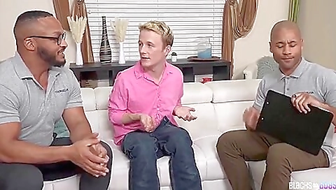 Hawt sweetheart likes a pro