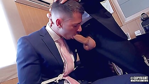 Chokolai rayveness void urine