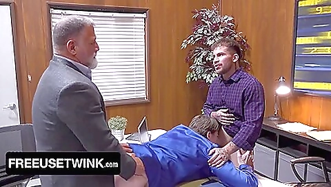 Hotest pornstar playing with pussy