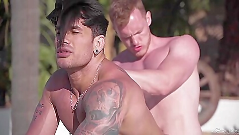 Sexy young blonde gets creampie from her face