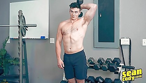 Married up and ready for her pussy